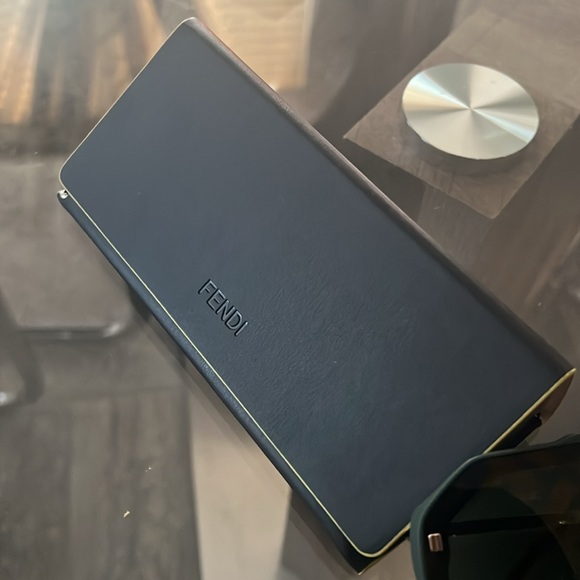 Fendi FF Evolution Mask Sunglasses with Case 142mm, New w/Tag, Full Inclusion - Picture 11 of 14